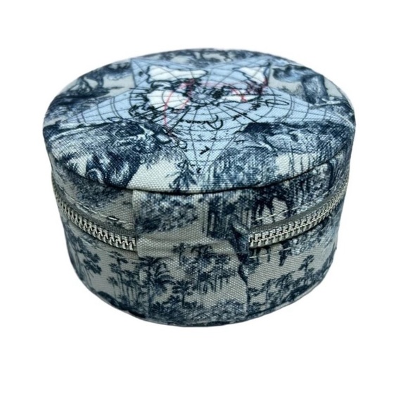 Dior Round the World Jewelry Box - Picture 2 of 4